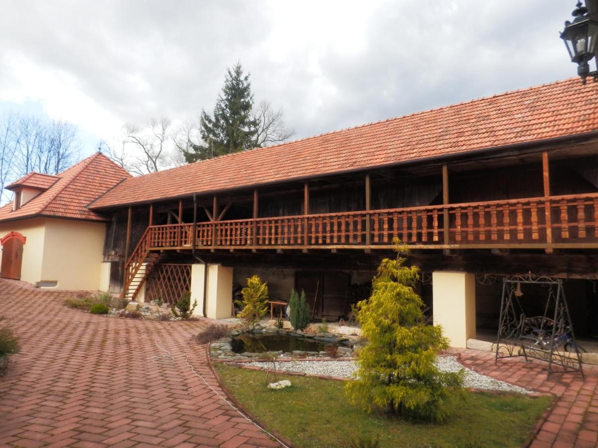 Zamecek Zdiky - Zamecky Apartman Bujanov Екстериор снимка