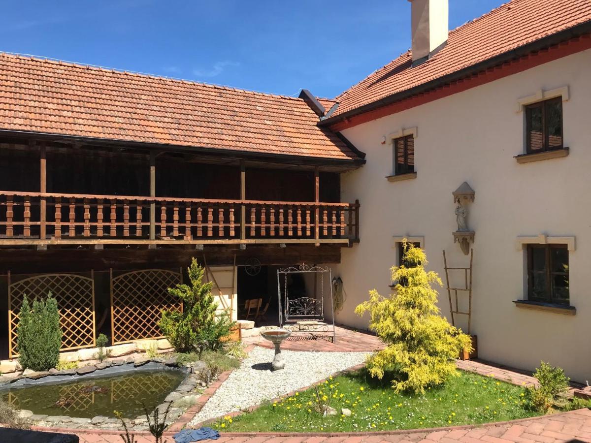 Zamecek Zdiky - Zamecky Apartman Bujanov Екстериор снимка